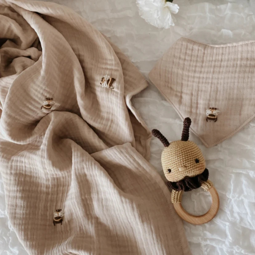 Embroidered Muslin Bee Baby Set