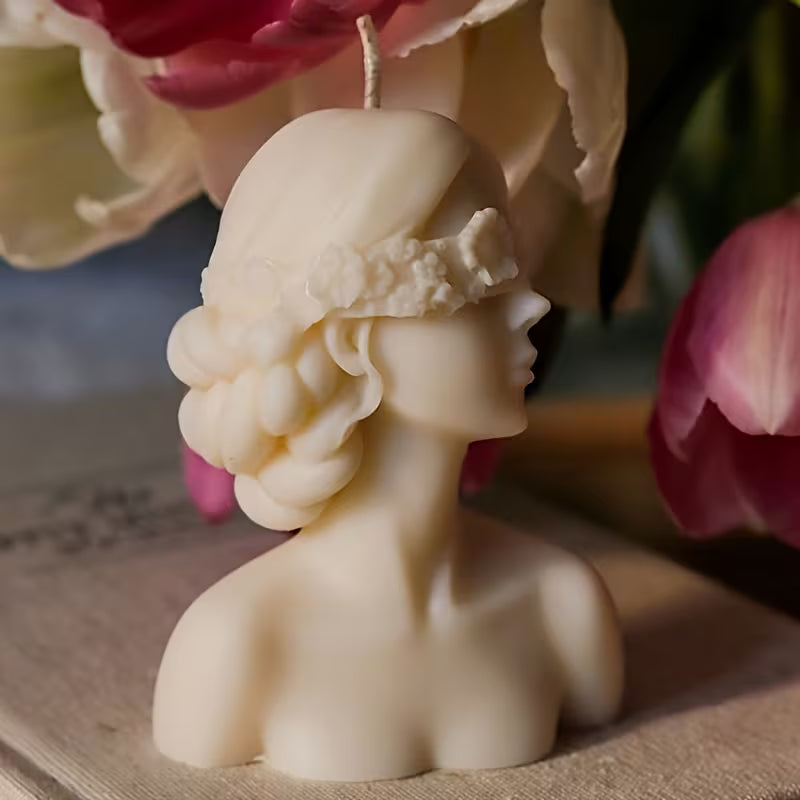 Blindfold Lady Sculpture Candle