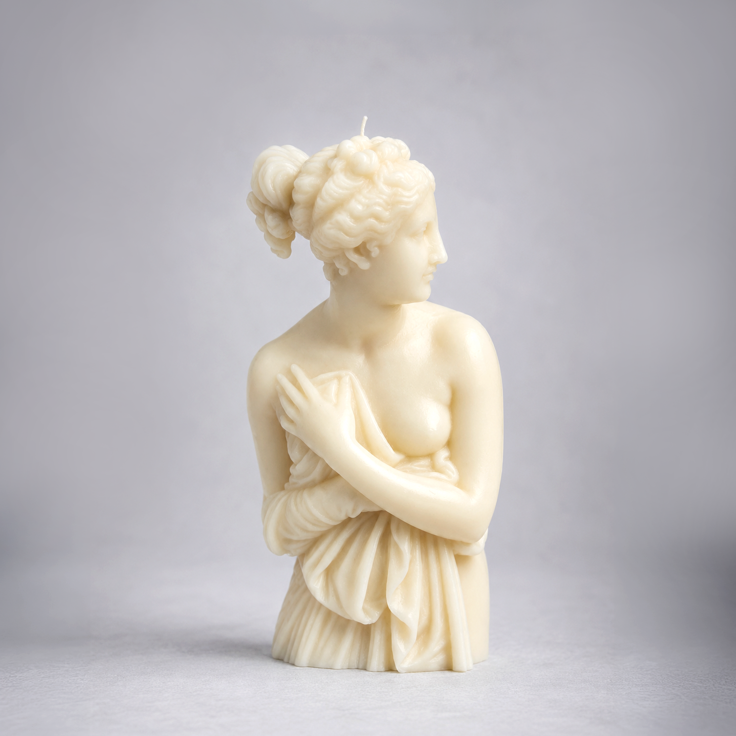 Venere-Italica-Handmade-Sculptural-Soy-Wax-Candle - warm warren london handmade artisanal soy wax clean burn vegan large Venere Italica Women statue candle