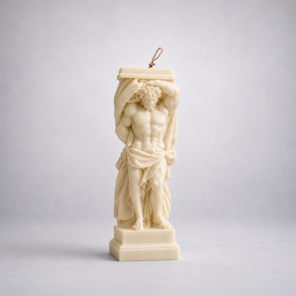 Atlant – &nbsp;Large Sculpture Candle. Luxury handcrafted sculptural soy wax candle by Warm Warren London, designed for modern and timeless interiors. Uniq, luxury gift.