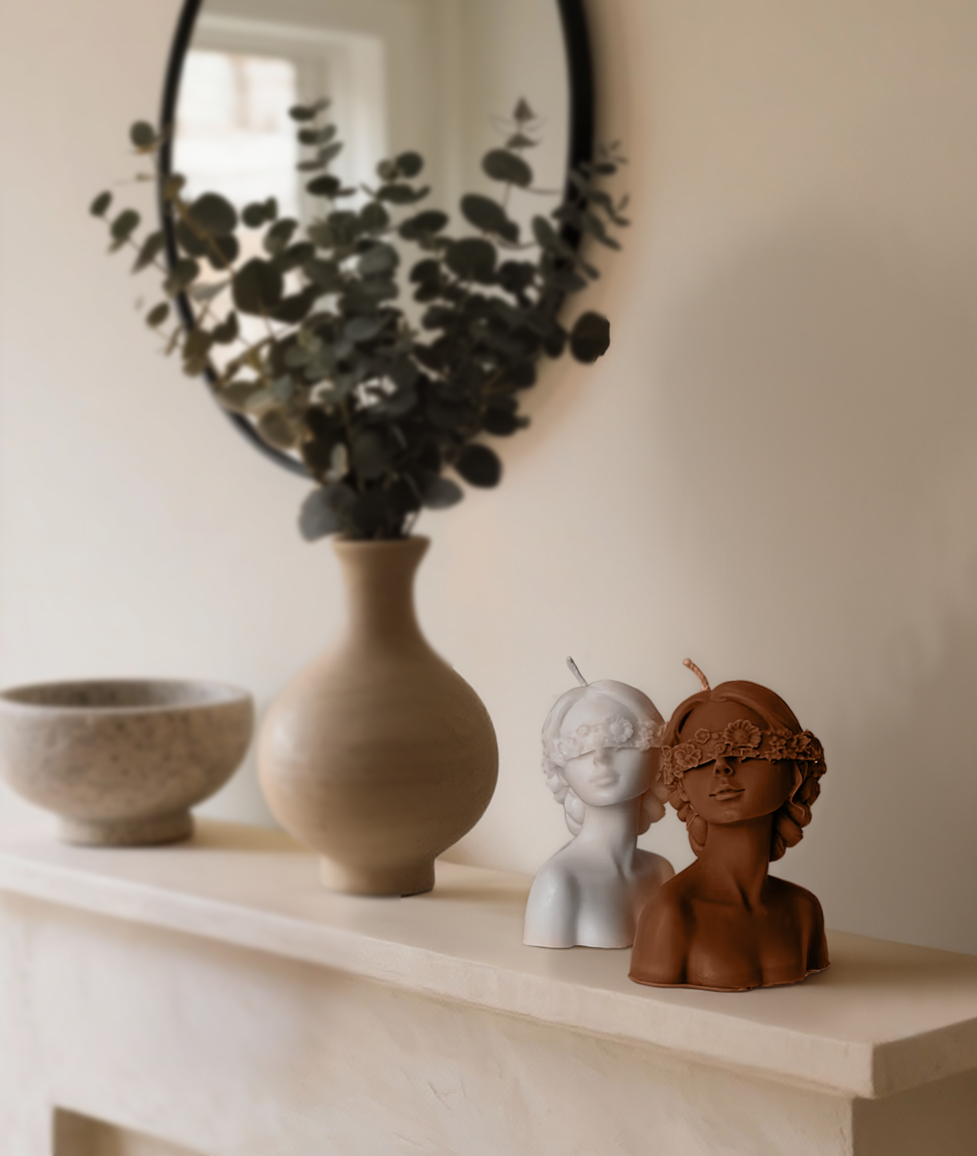 Blindfold Lady Sculpture Candle