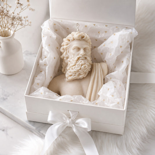 Zeus Bust – Large Sculpture Candle. Luxury handcrafted sculptural soy wax candle by Warm Warren London, designed for modern and timeless interiors. Uniq, luxury gift.