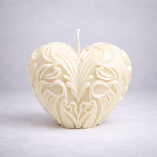 Baroque Heart Sculptural Candle – Luxury Soy Wax Candle. Luxury handcrafted soy wax Sculptural candle by Warm Warren London, designed for modern and timeless interiors. Uniq, luxury gift.